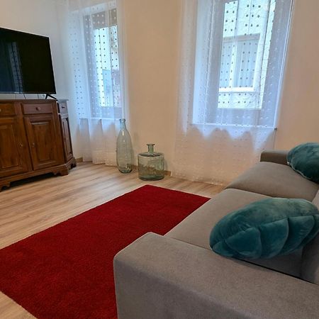 Spazioso E Completo Appartamento Con 3 Camere, Doppi Servizi, Fino A 8 Posti Letto Pedavena Εξωτερικό φωτογραφία